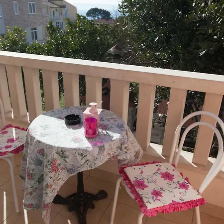 Anja Lägenhet Makarska