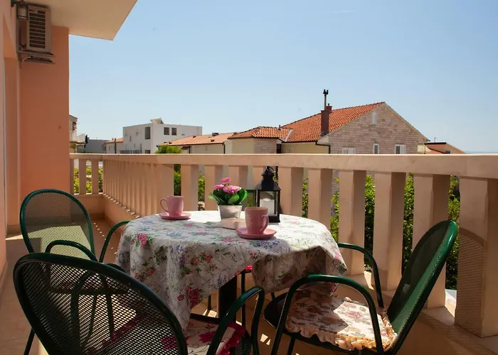 Anja * מאקרסקה