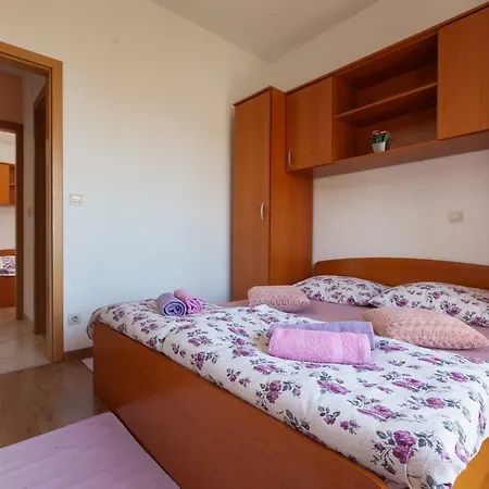 Anja Apartman Makarska