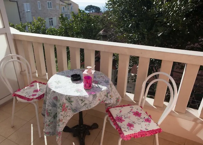 Anja Apartman Makarska