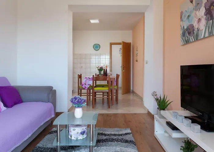 Anja Apartman Makarska
